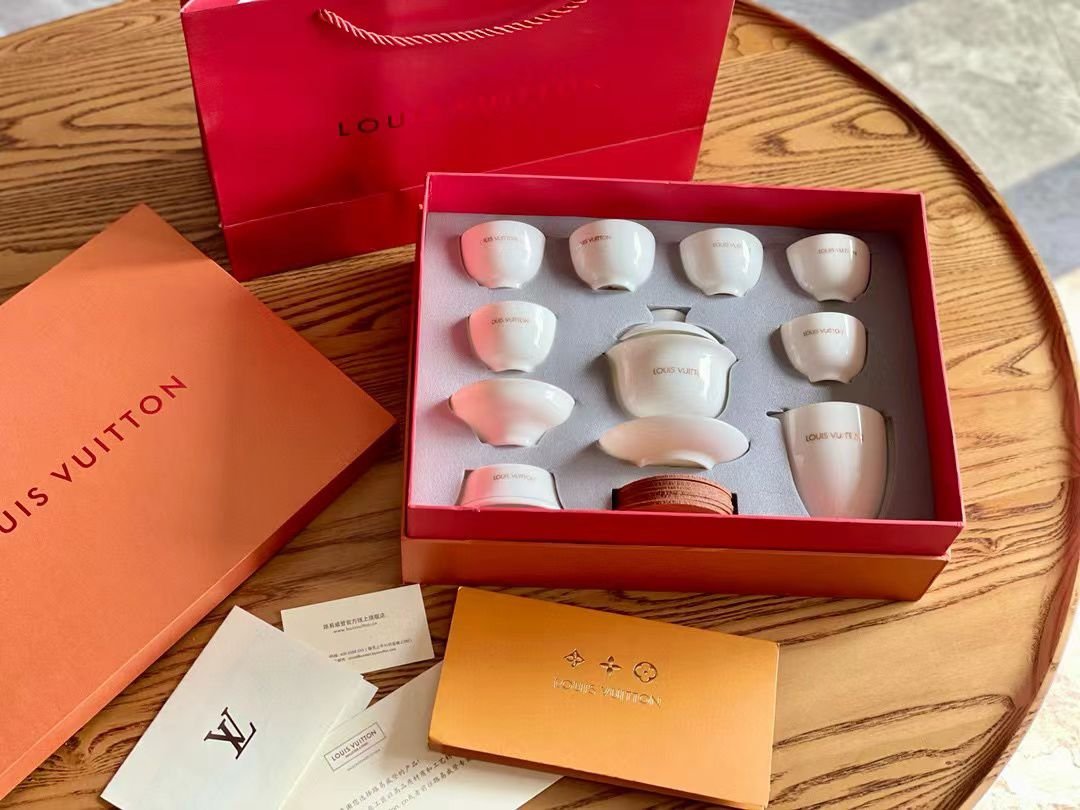 Louis Vuitton LV Coffee set pf 12 pieces